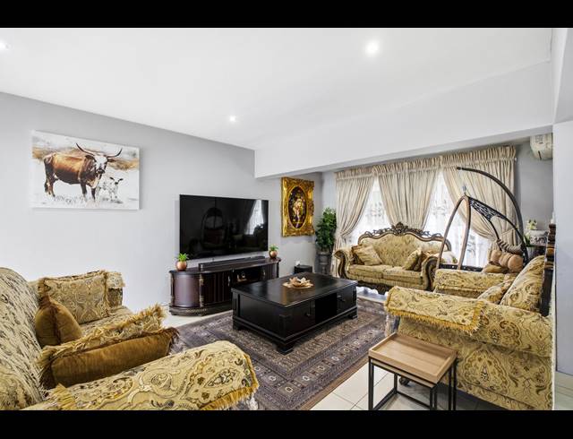 3 BEDROOM HOUSE FOR SALE IN CRAIGAVON